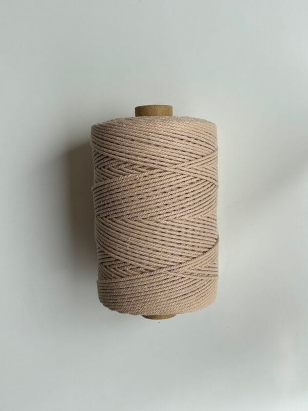 Cream 2mm Twisted