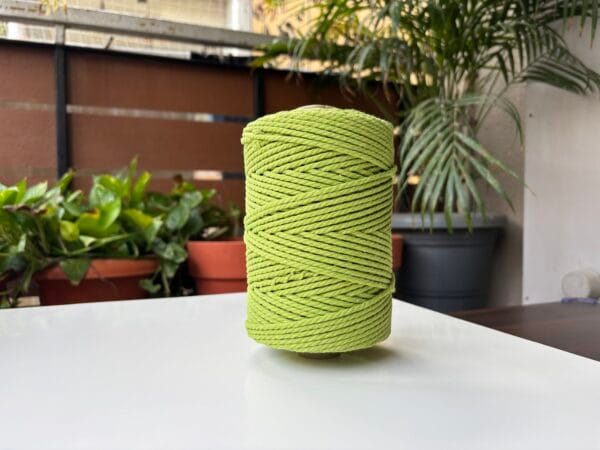 Pistachio Green 3mm Twisted