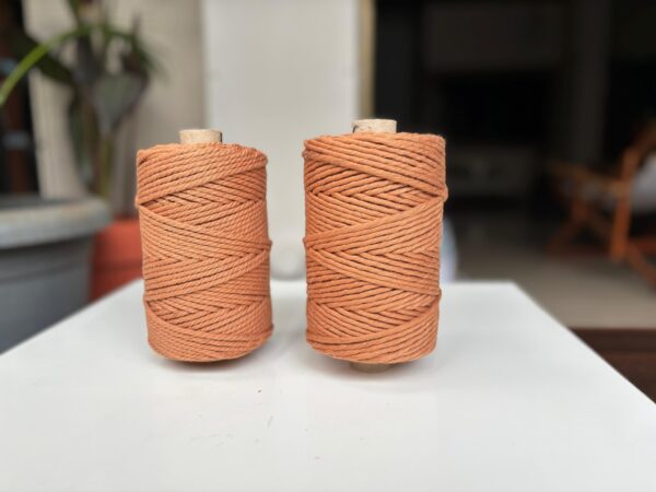 Clay 4mm Twisted