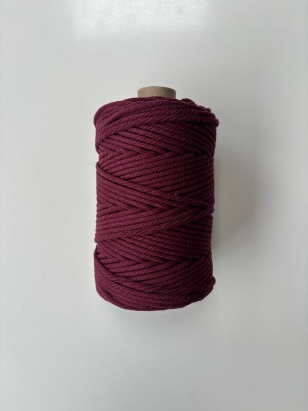 Wine 4mm Twisted