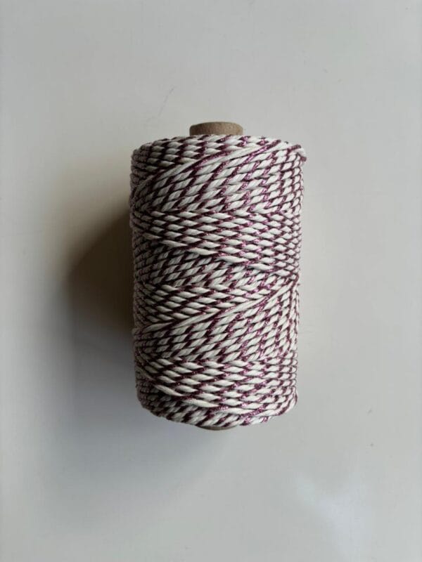 Offwhite with Magenta Zari 3mm Twisted