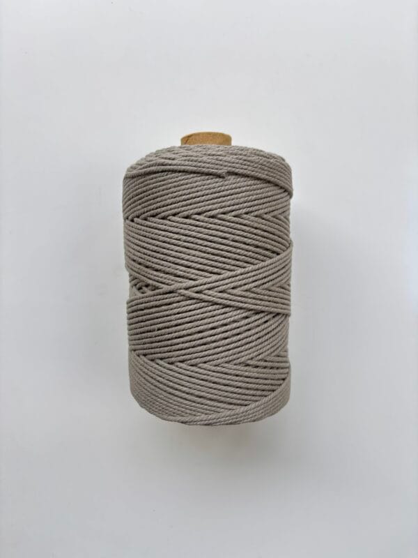 Taupe wood 2mm Twisted